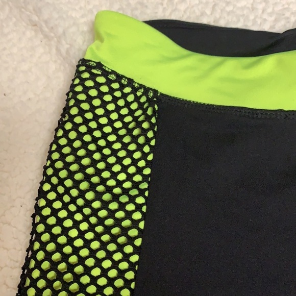 Energie Safety Green/Black Yoga Pant. EUC. Size M - Picture 2 of 4